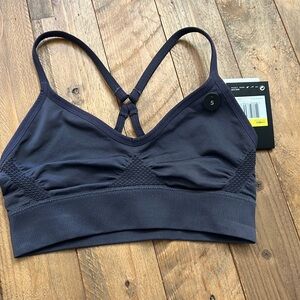NWT Nike Seamless Bra Size Small with Dri-Fit technology